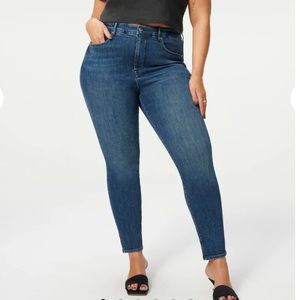 Good American Good Legs Skinny Jeans